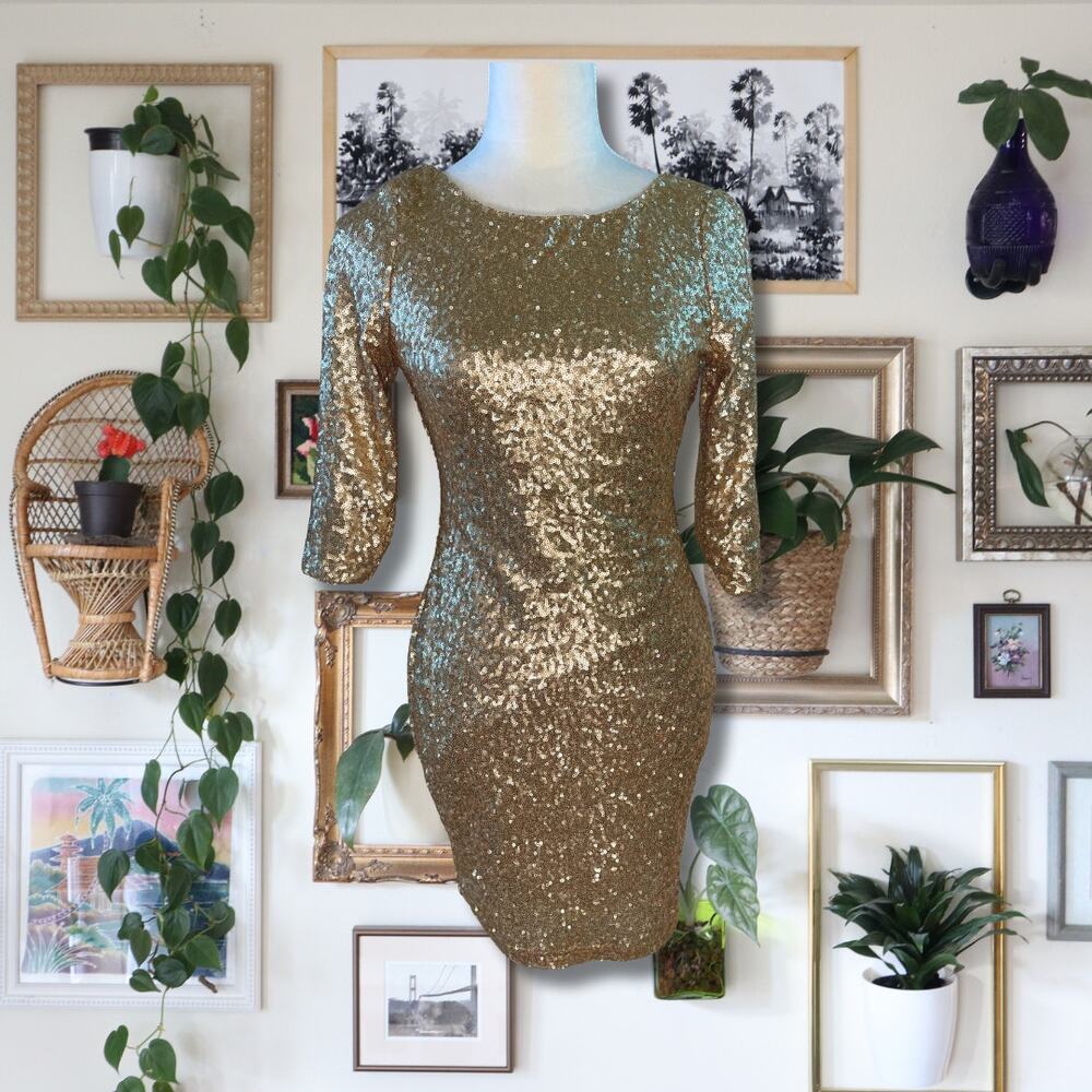 New Ruby Rox Women's Matte Gold Sequin Half Sleeve Cocktail Dress Size Small